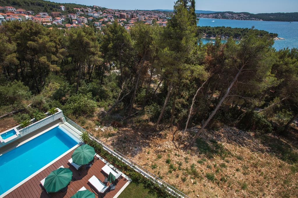 Villa Fani - Apartments In Trogir Exterior foto