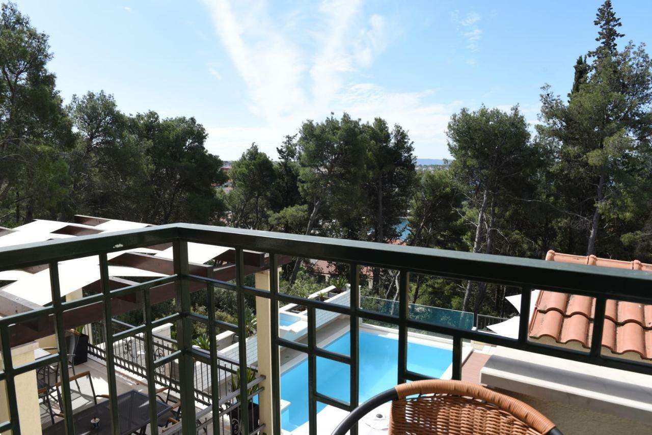 Villa Fani - Apartments In Trogir Exterior foto